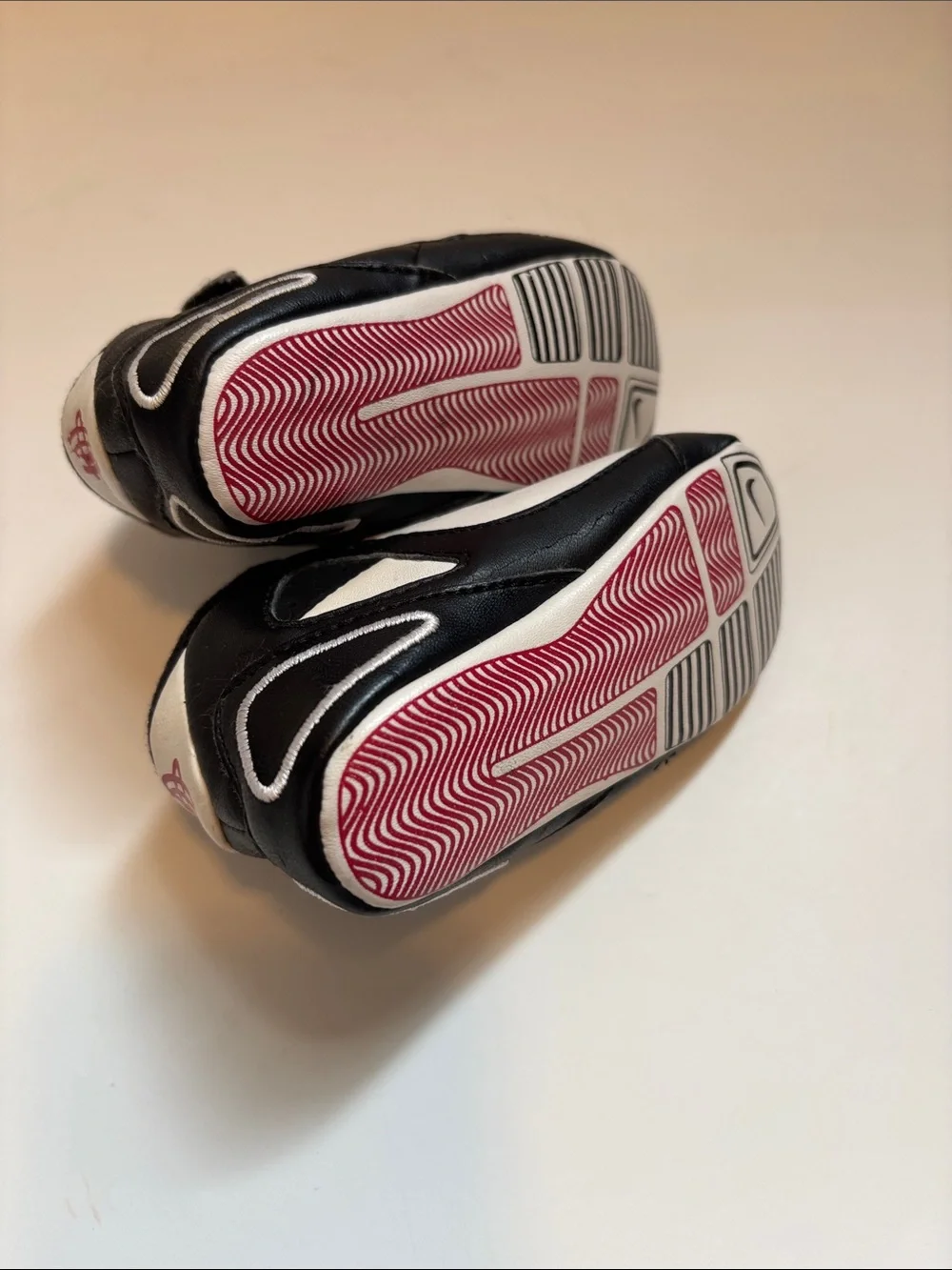 FINAL! Nike Baby Black White Silver Swoosh Velcro Sneakers Unisex